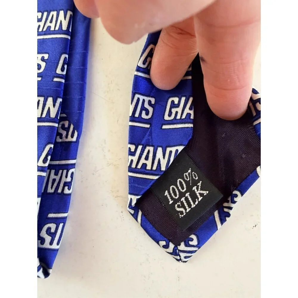 New York Giants Team NFL Men's Silk Necktie Tie 1996 Football Helmet Logo 57